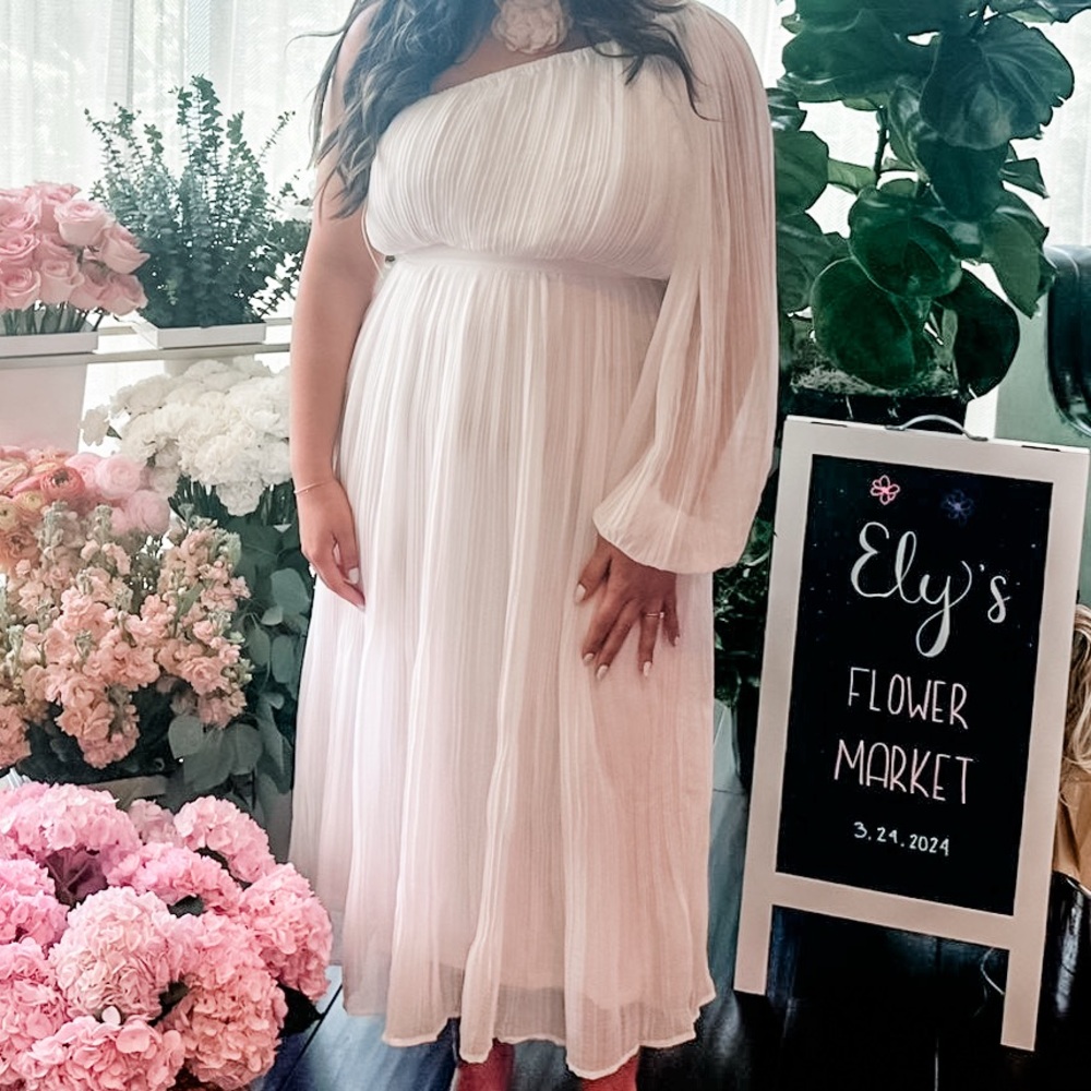 Lulu's White One-Shoulder Dress